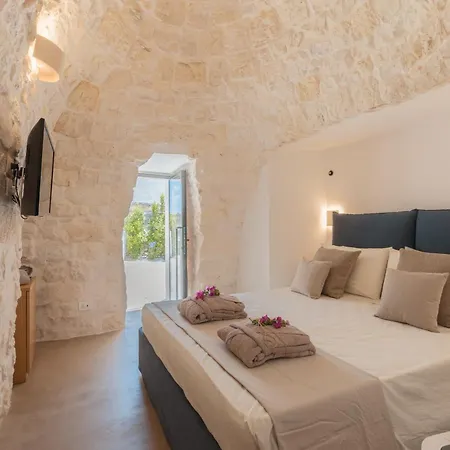 Trulli Zaccano Con Piscina Privata Cisternino