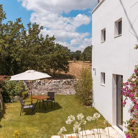 Trulli Zaccano Con Piscina Privata